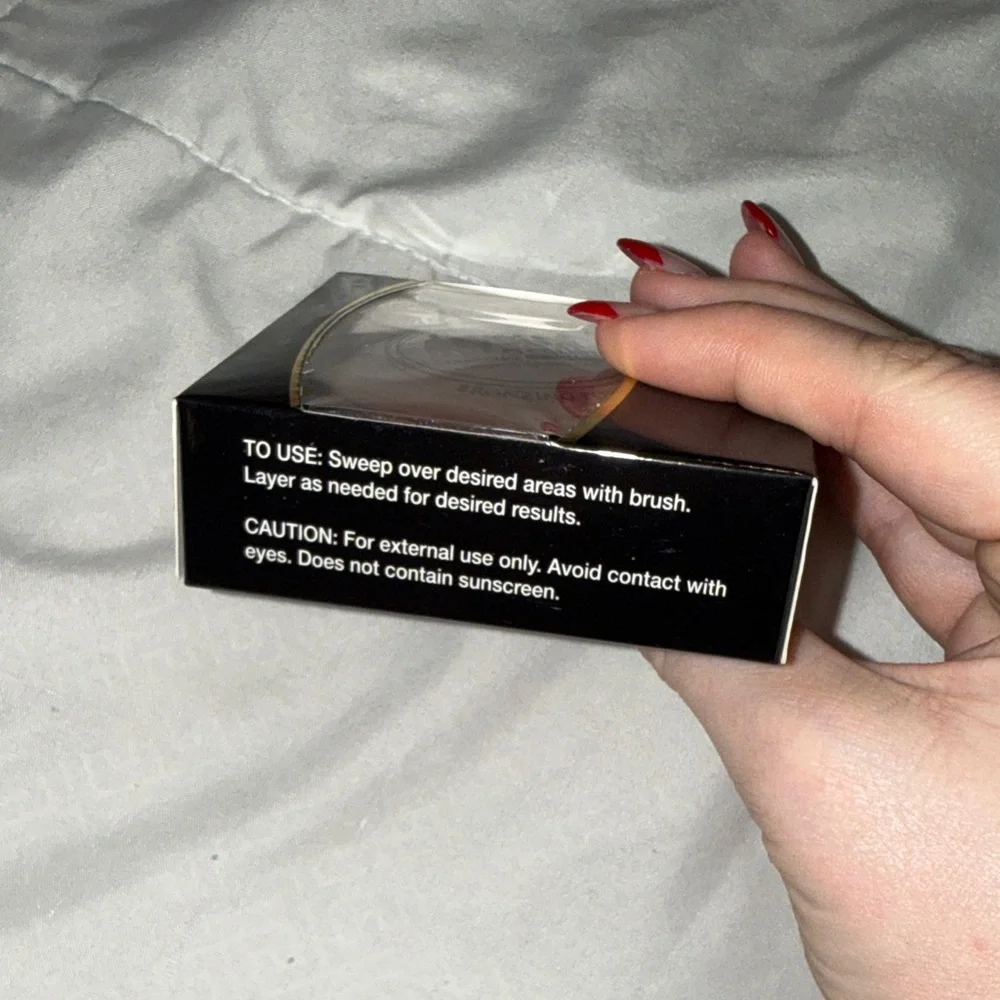 Devoted Creations Bronzing Powder